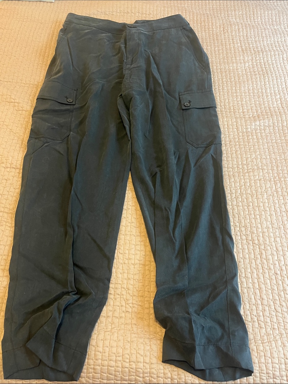 Banana Republic Soft Black Cargo Pants - Casual Utility Style